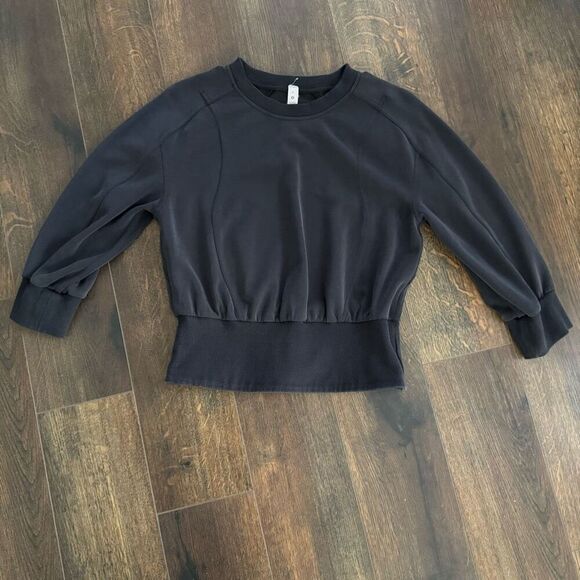 Lululemon Softstreme Ribbed-Hem Pullover, Black, GUEC, Size 6 - Picture 3 of 7